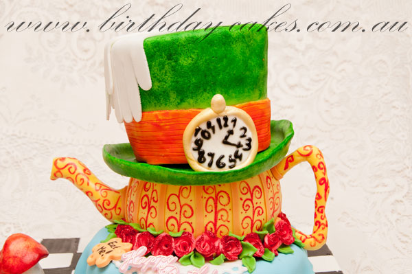 alice in wonderland birthday cake