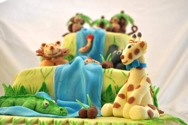 jungle cake giraffe crocodile