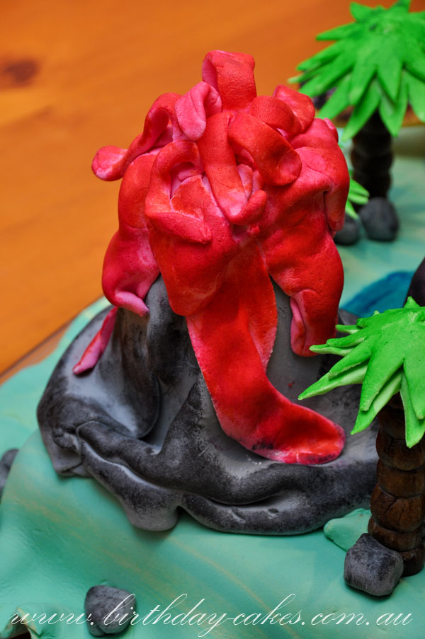 volcano cake decoration