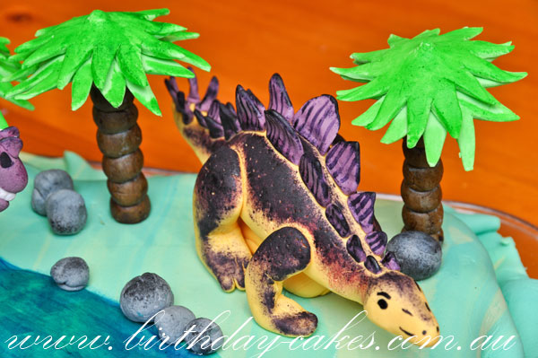 dinosaur cake decorations