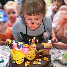 unique birthday cake for girls