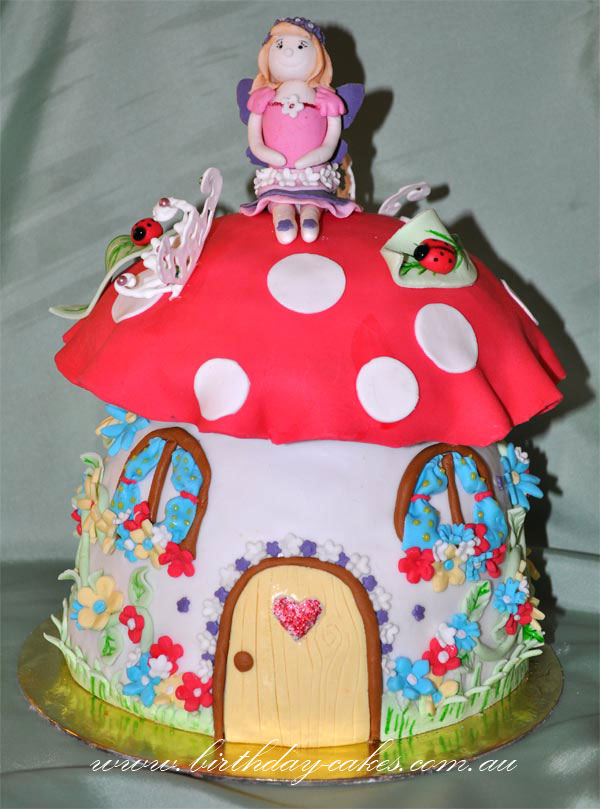 mushroom fairy cake