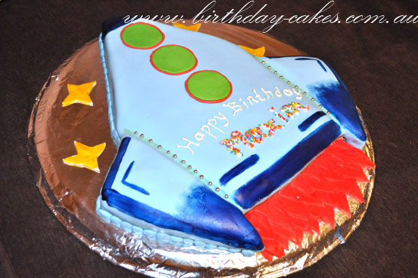 rocket birthday cake for boys