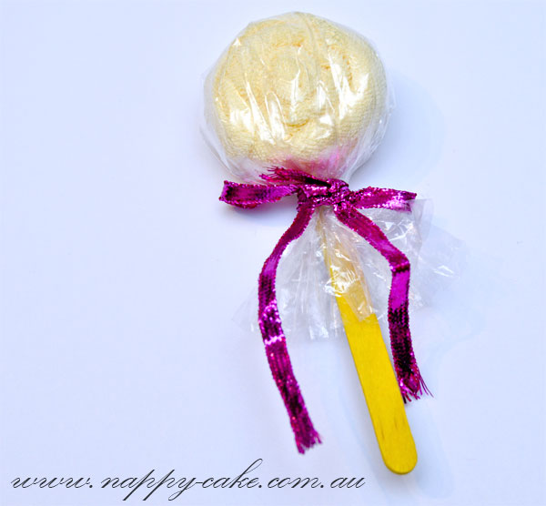 how to make baby washcloth lollipops