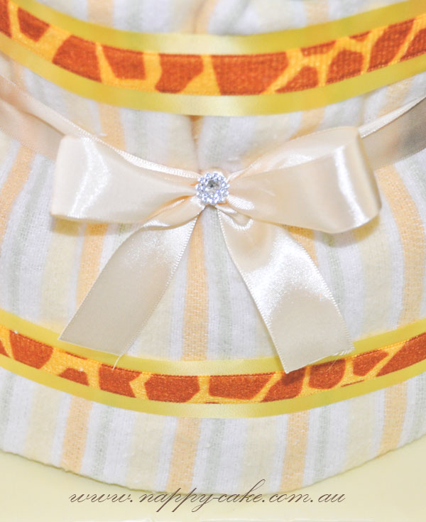 neutral nappy cake